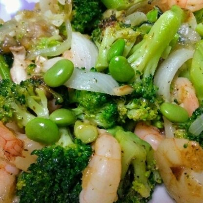 手軽に作れてお弁当にも良かったです☆*°残り物の野菜も足したり、栄養もとれました。ありがとうございます(* . .)))♡